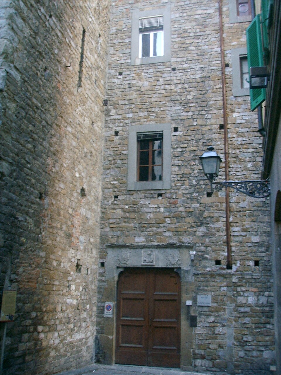 A photograph of Santo Stefano al Ponte