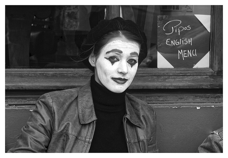 A photograph of Les Pipos
