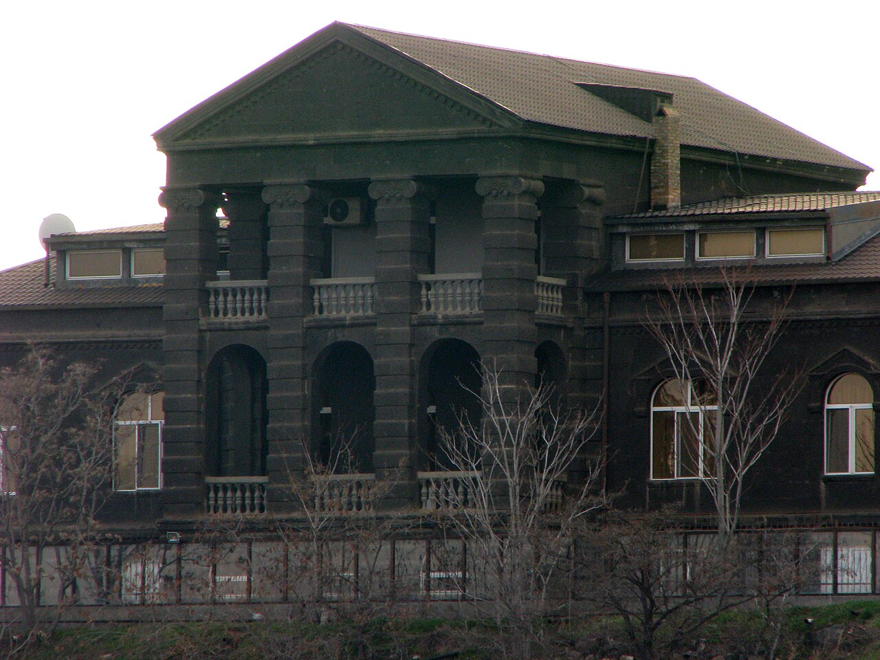 Una fotografia di Aghasi Khanjyan mansion