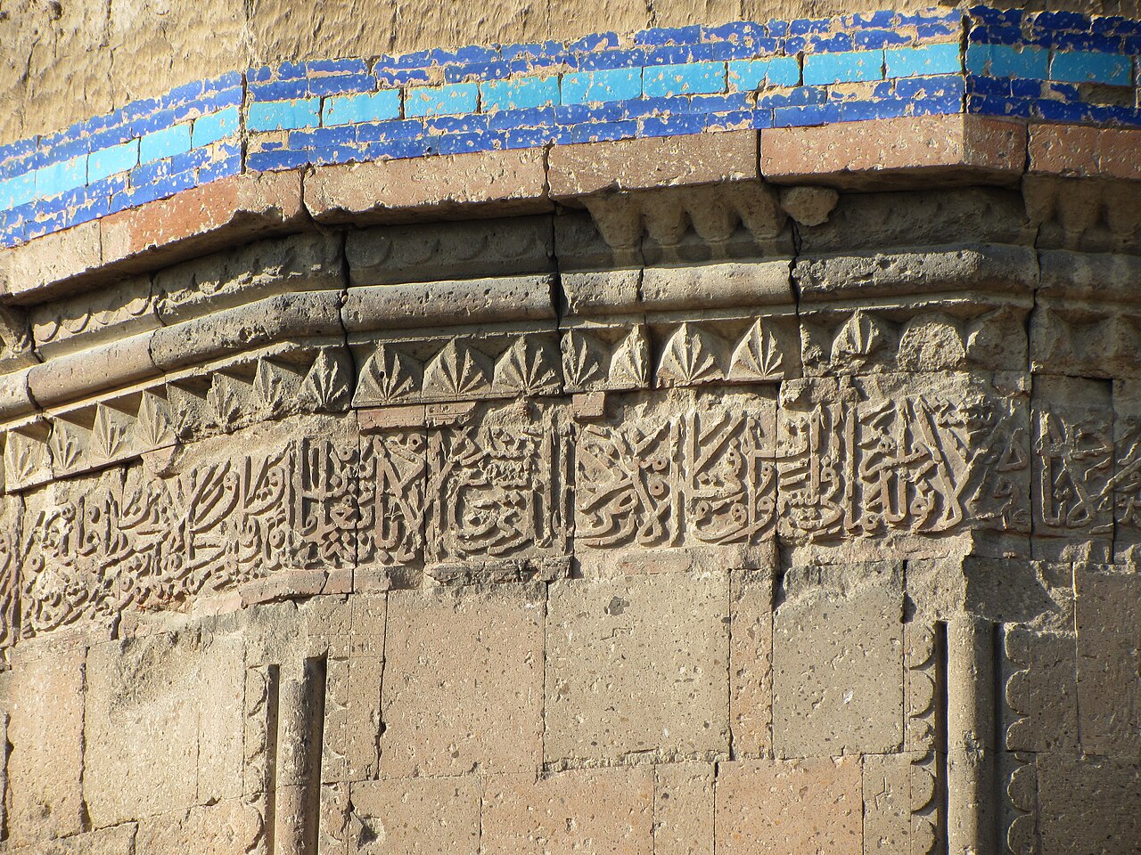 Una fotografia di Argavand Funerary Tower