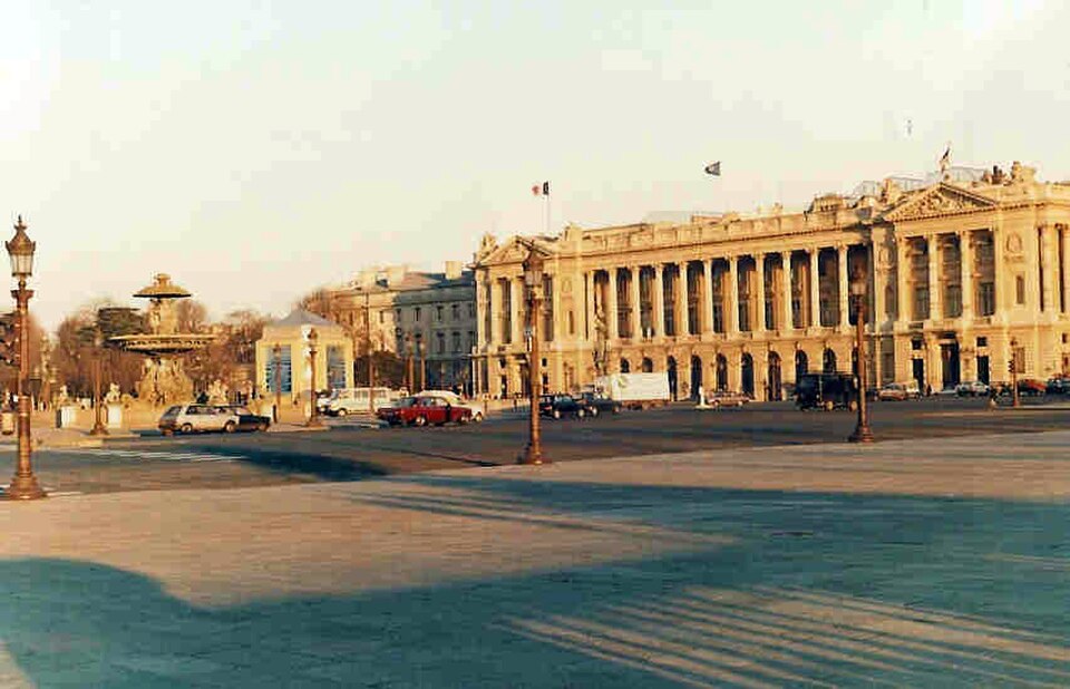 A photograph of place de la Concorde