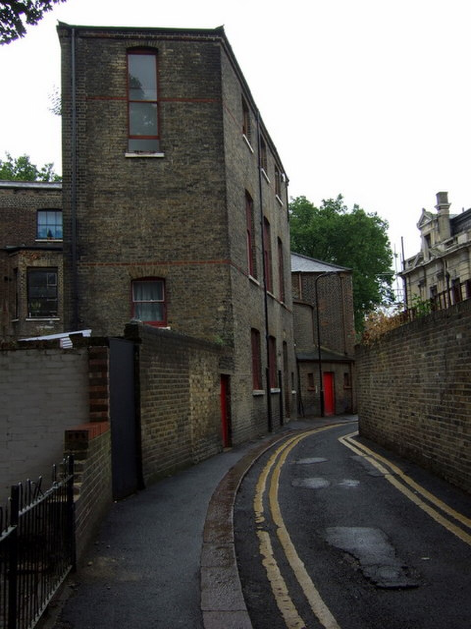 A photograph of Newington Green Unitarian Church