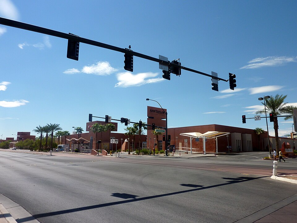 A photograph of Las Vegas Premium Outlets North