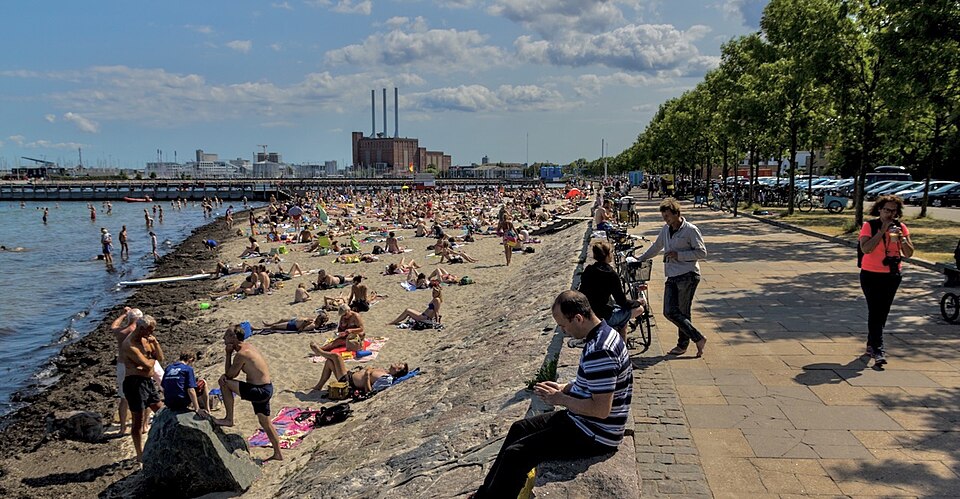 A photograph of Svanemølle Beach
