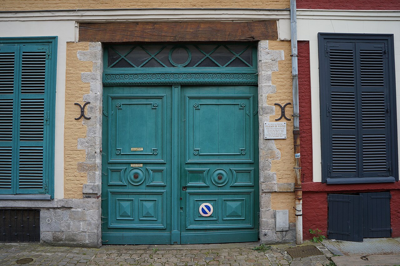 A photograph of L'Entrepôt