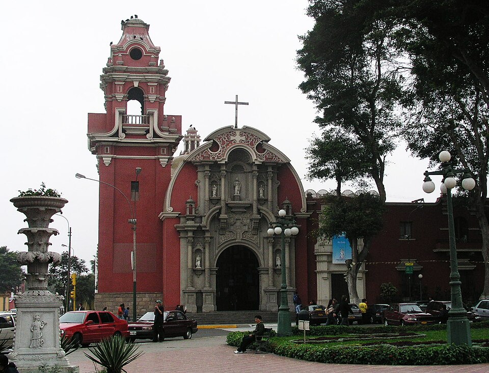 A photograph of Parque Santísima Cruz