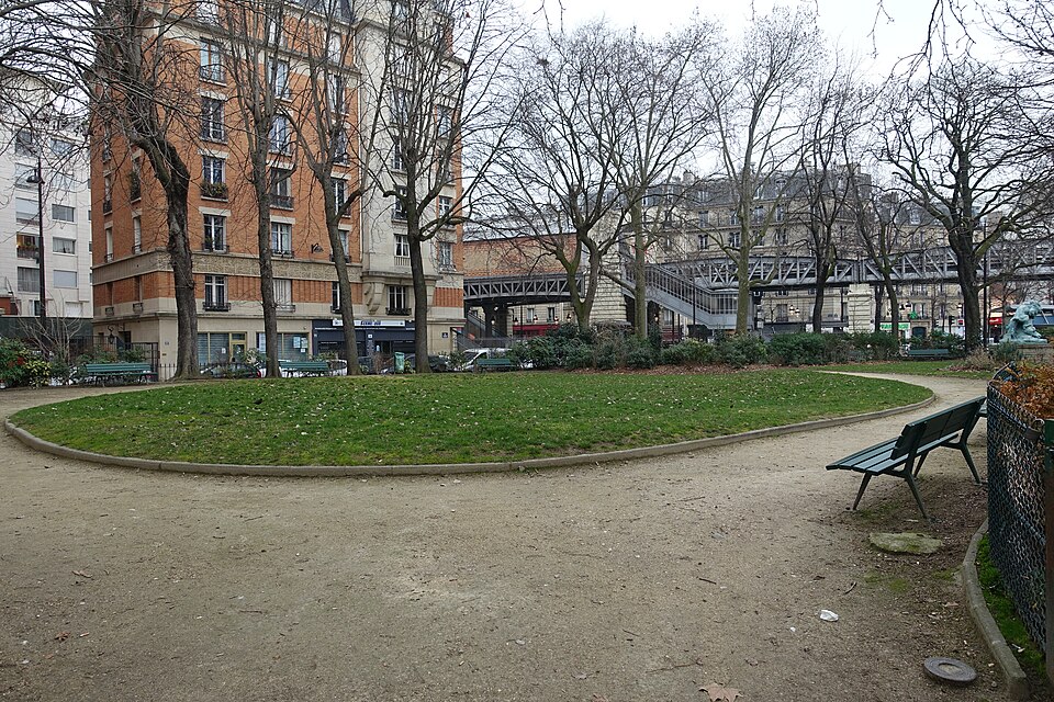 A photograph of square Cambronne