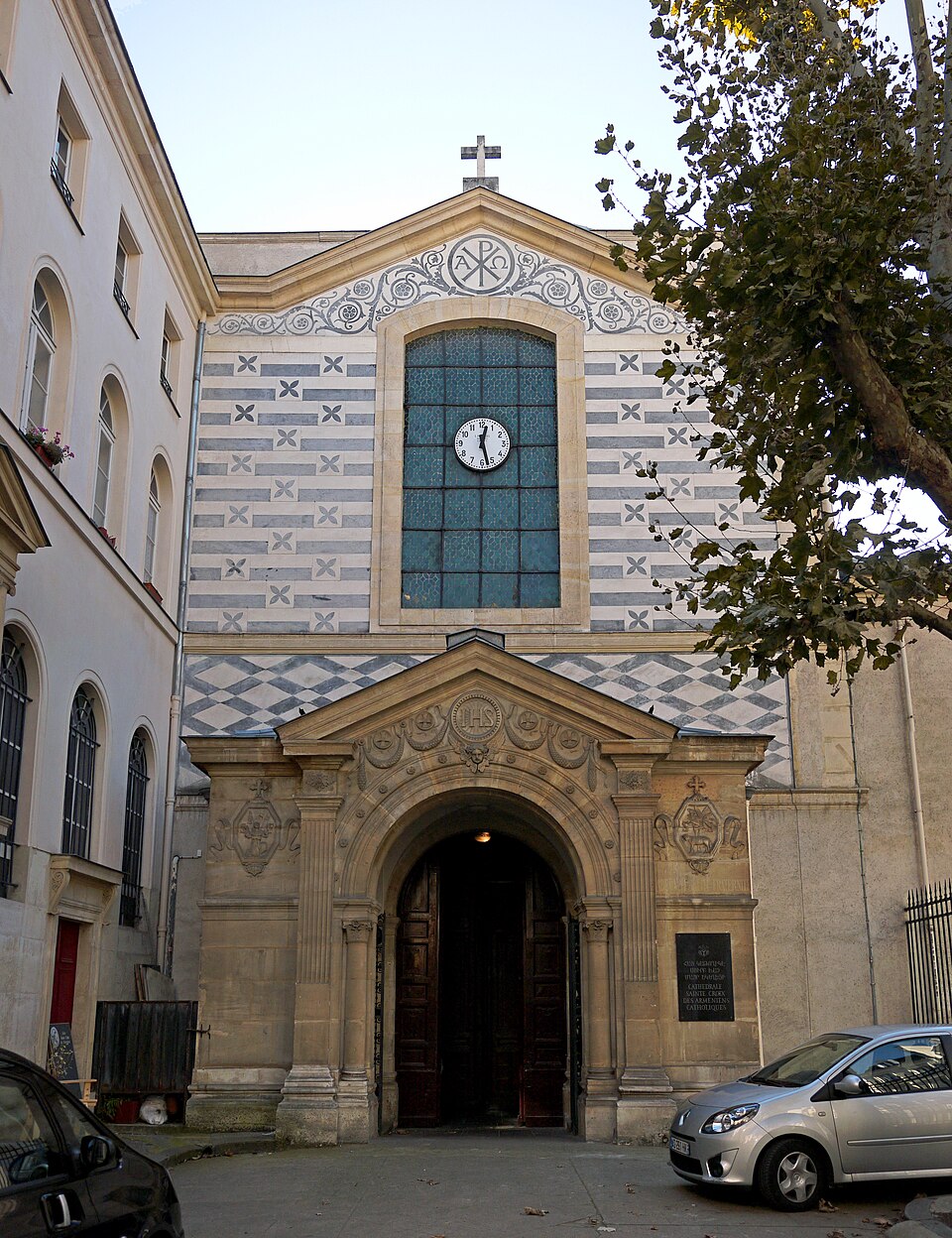 A photograph of cathédrale Sainte-Croix-Saint-Jean-des-Arméniens