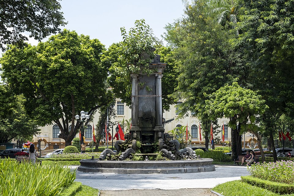 A photograph of Tonkin Park
