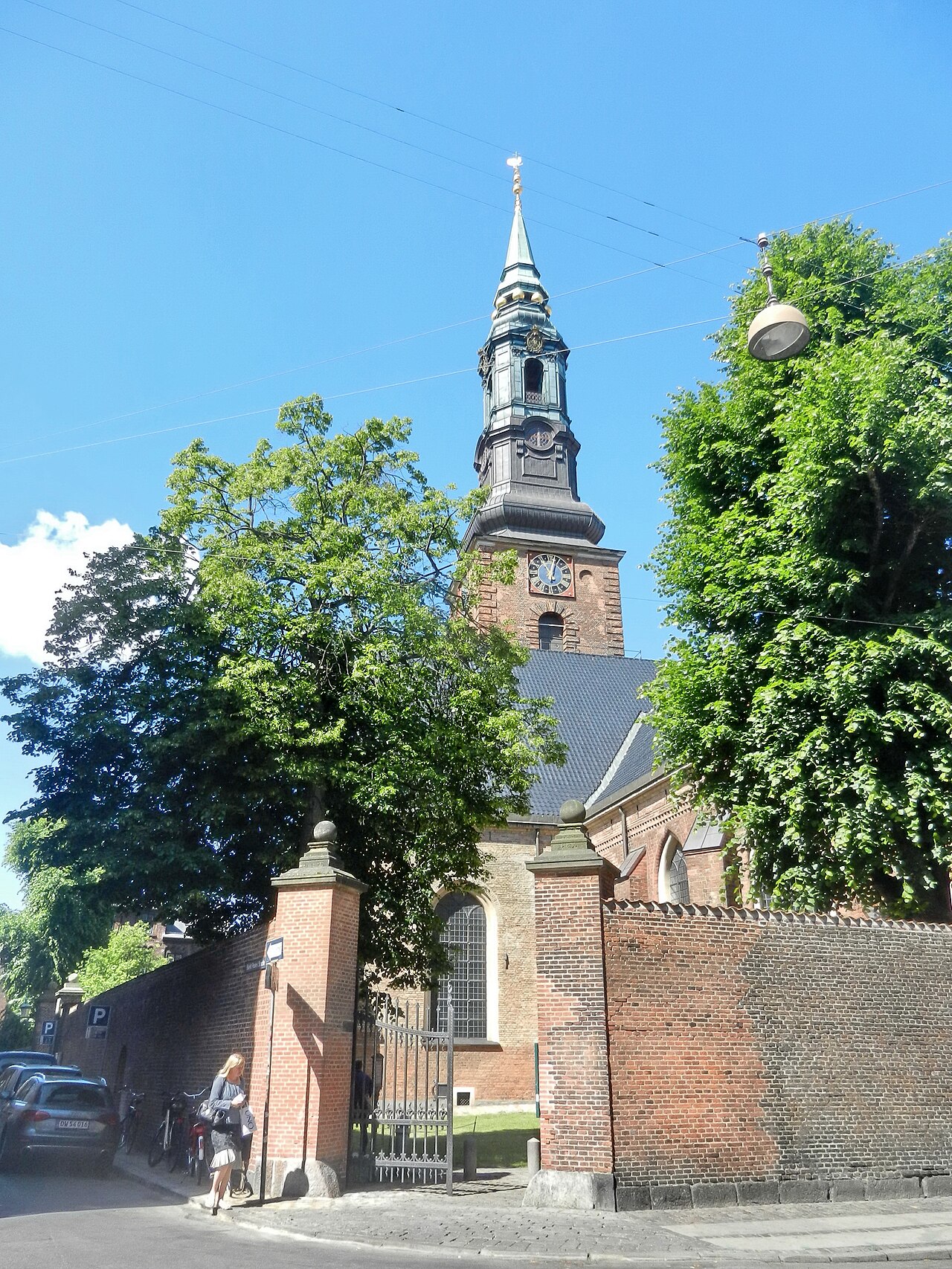 Una fotografia di St. Peter's Church