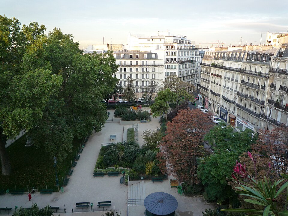 A photograph of square Montholon