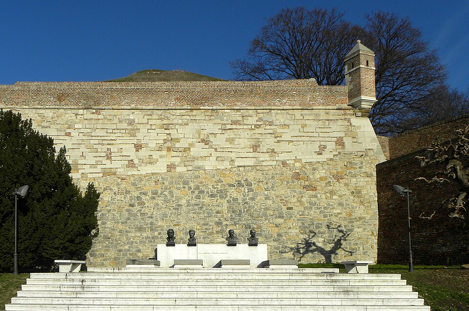 A photograph of Tomb of national heroes on Kalemegdan