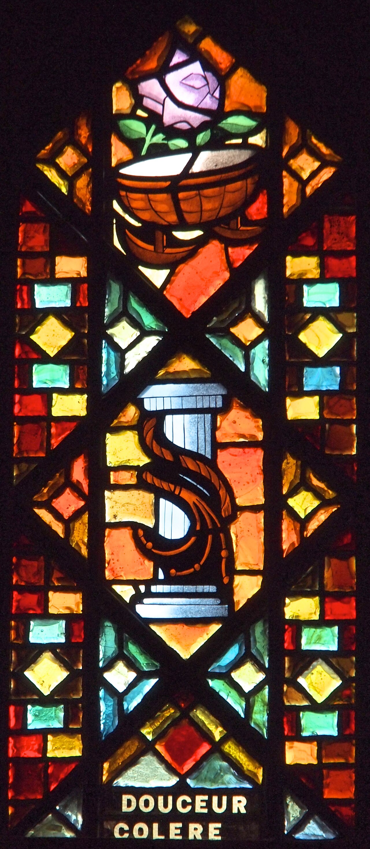 Une photographie de cathédrale Saint-Maron