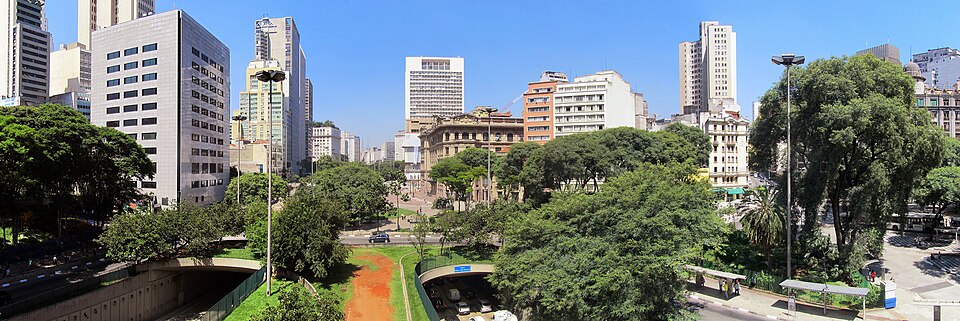 A photograph of Vale do Anhangabaú