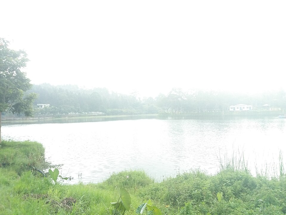 A photograph of Lake View