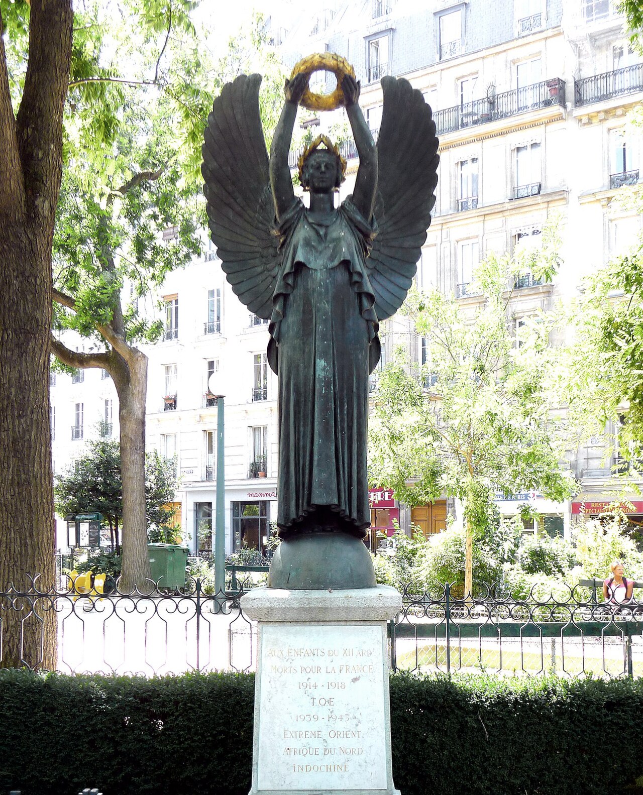 12. arrondissement War Memorial