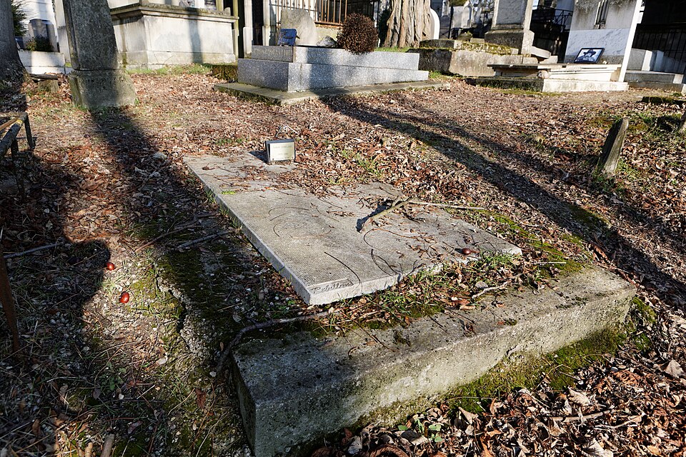 A photograph of Grave of Lemeland