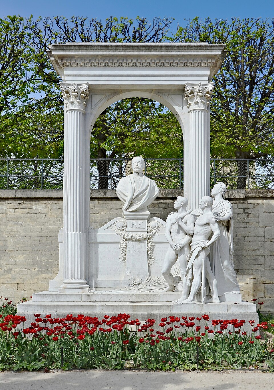A photograph of Monument to Waldeck-Rousseau