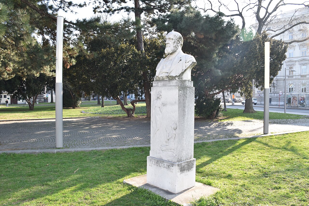 Eduard Suess