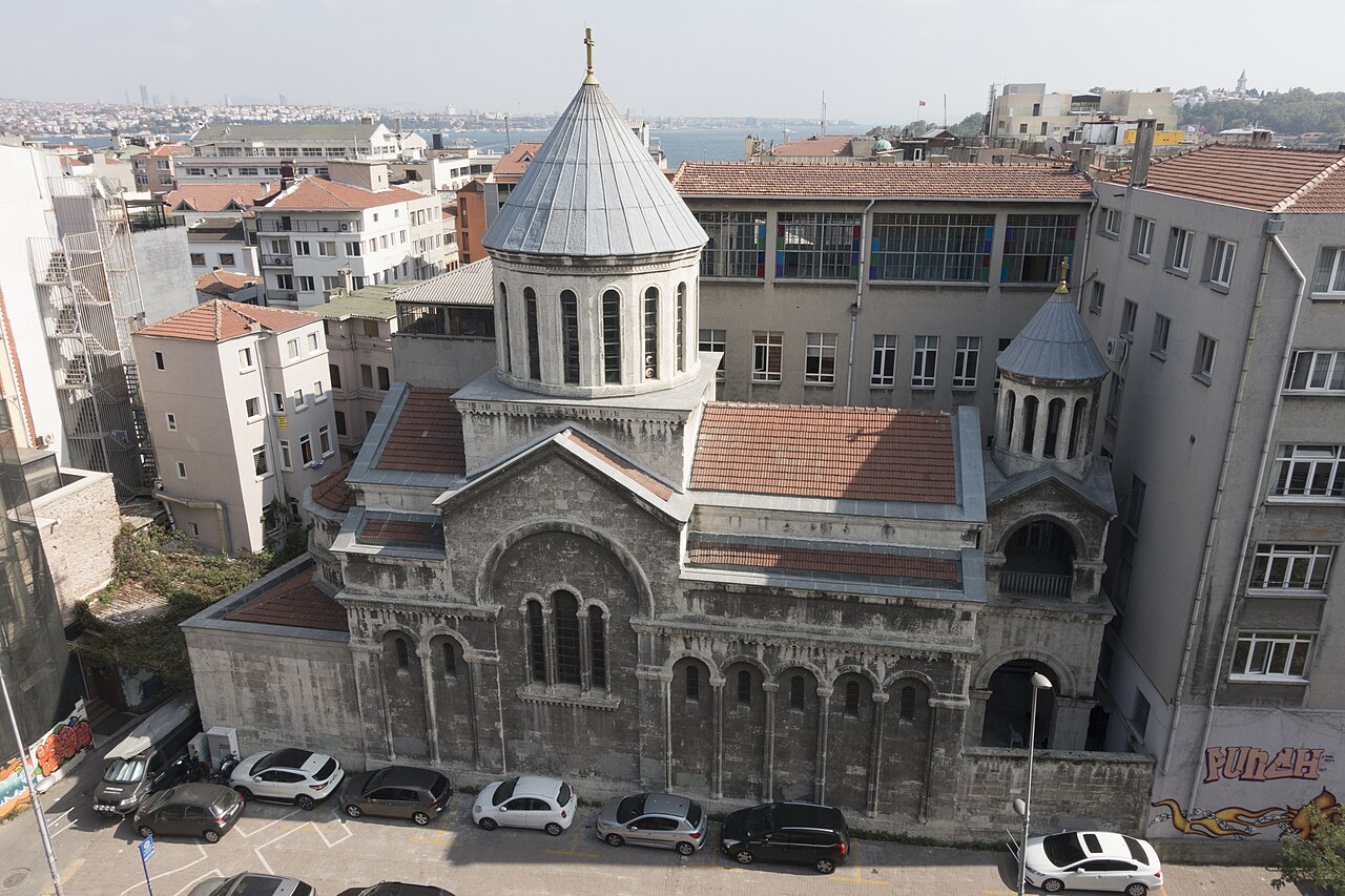 Galata Surp Krikor Lusavoriç Kilisesi