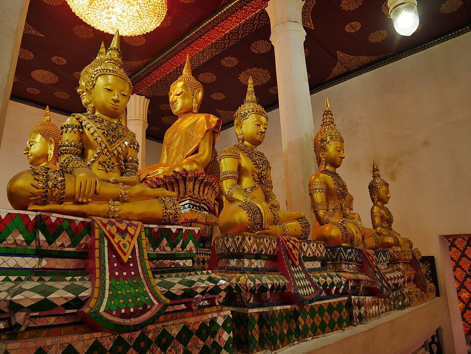 A photograph of Wat Moli Lokkayaram