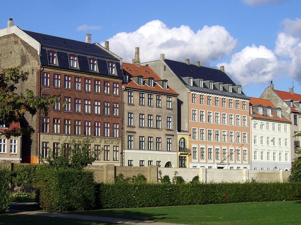 A photograph of Rosenborg Castle Gardens