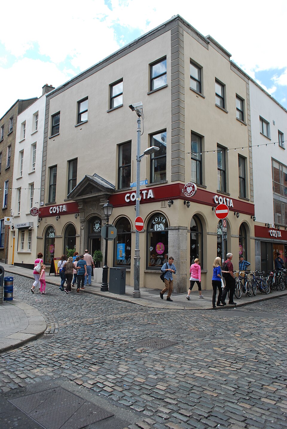 A photograph of Temple Bar