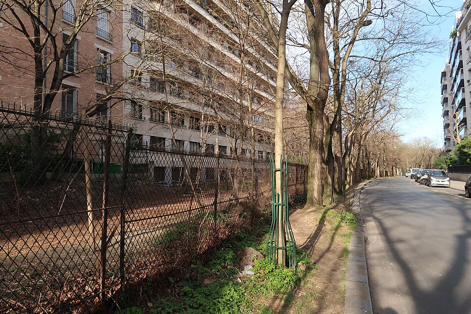 A photograph of Petite Ceinture du 16e