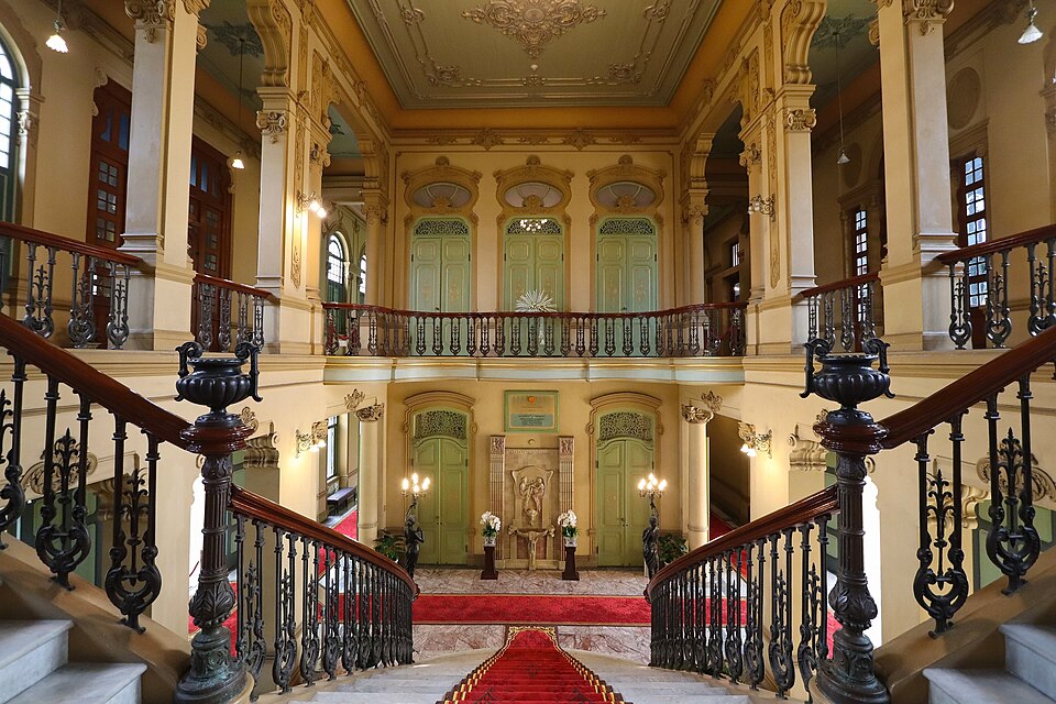 A photograph of Bang Khun Phrom palace