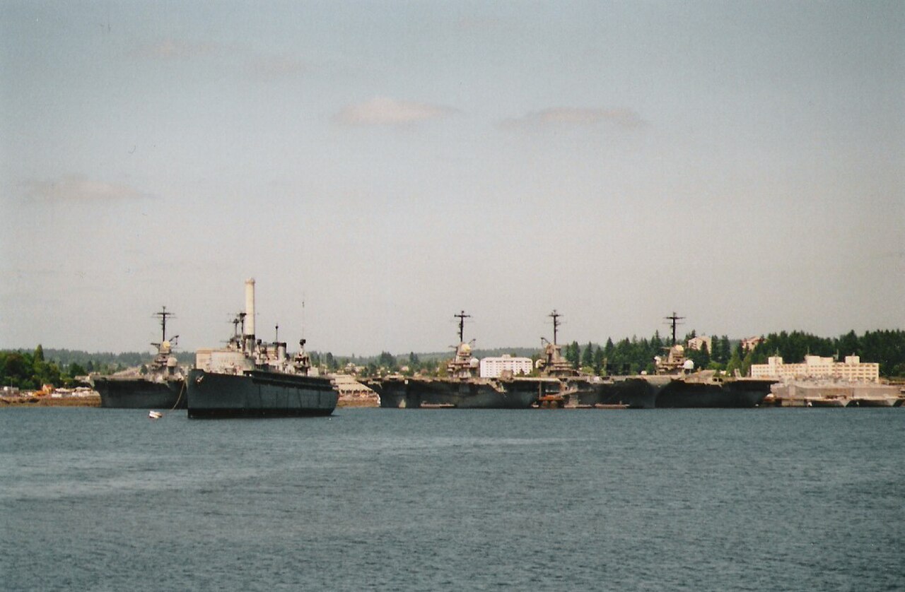 USS Hornet (CV 12)