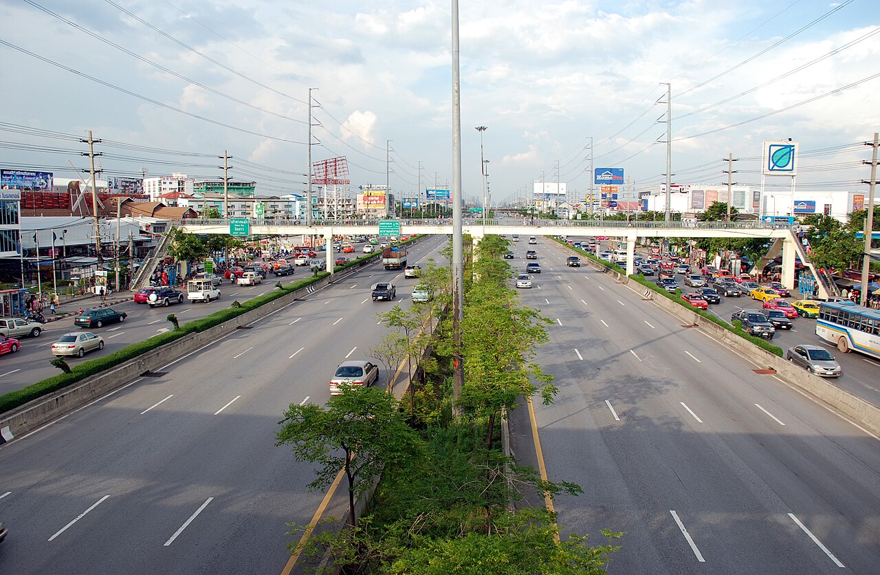 A photograph of เขตบางขุนเทียน