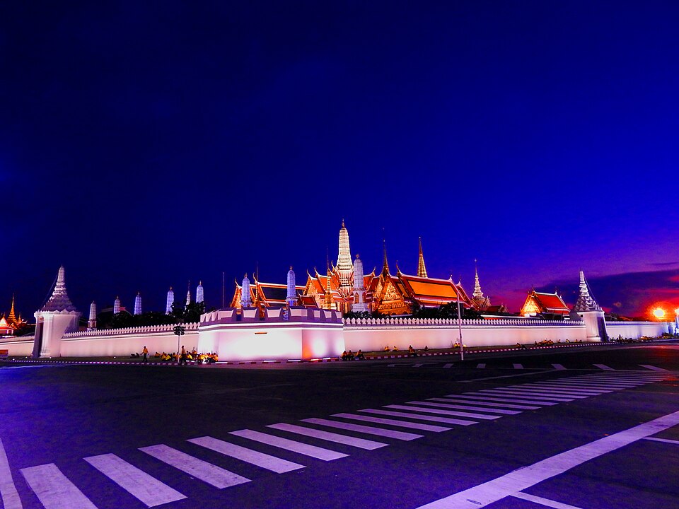 A photograph of Grand Palace