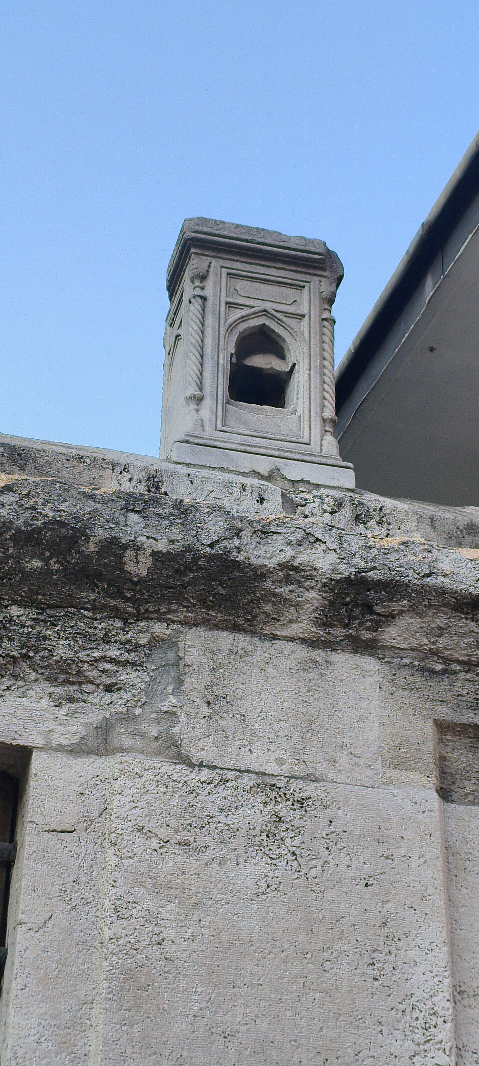 A photograph of New Mosque, Şehzadeler