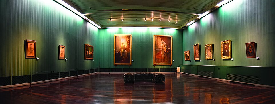 A photograph of National Art Gallery