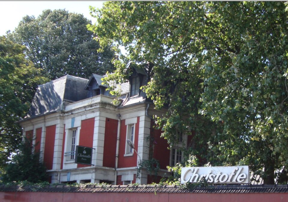 A photograph of Christofle