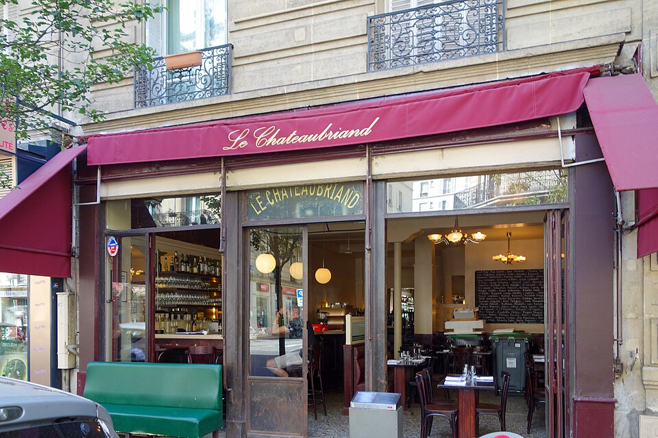 A photograph of Le Chateaubriand