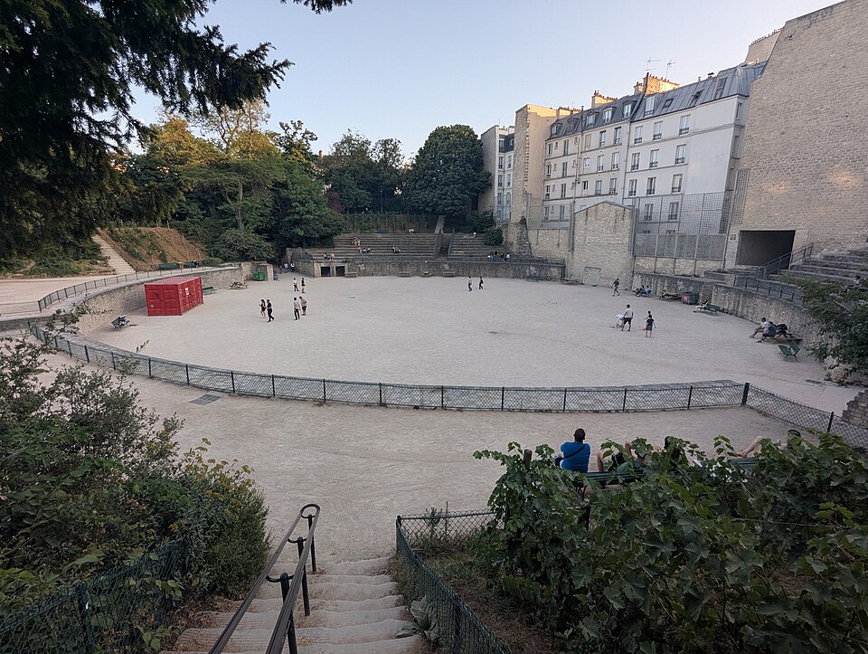 A photograph of Arènes de Lutèce