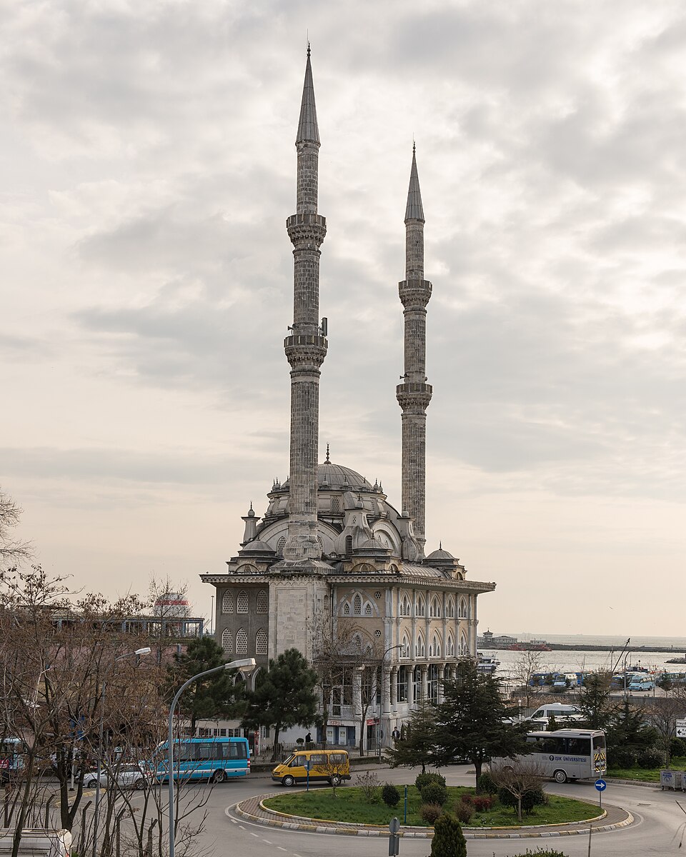 A photograph of Haydarpaşa Protokol Mosque