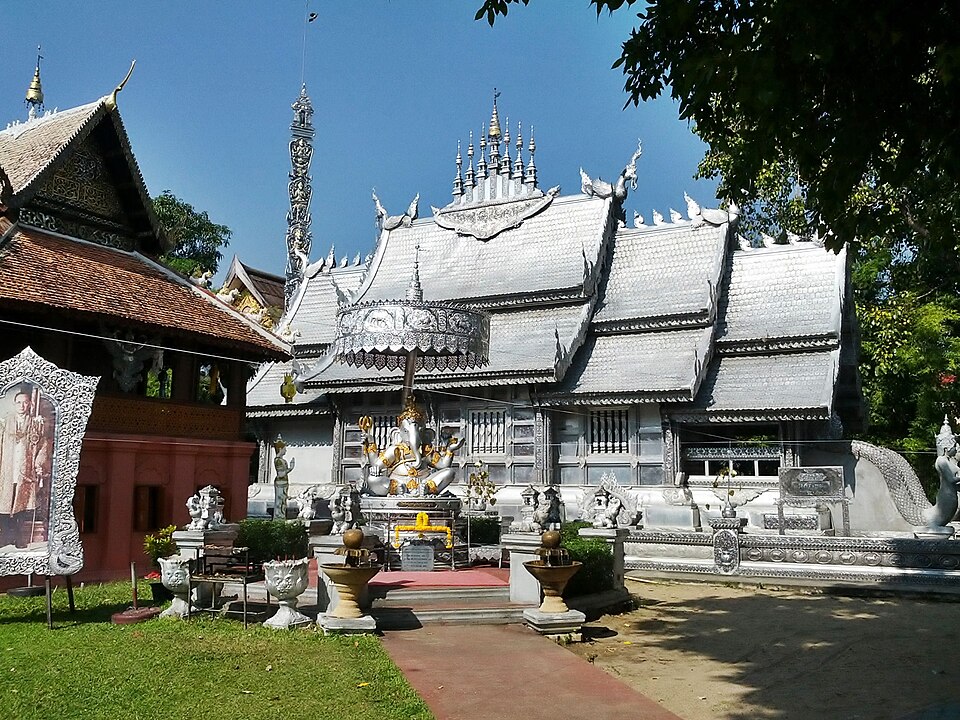 A photograph of Wat Si Suphan