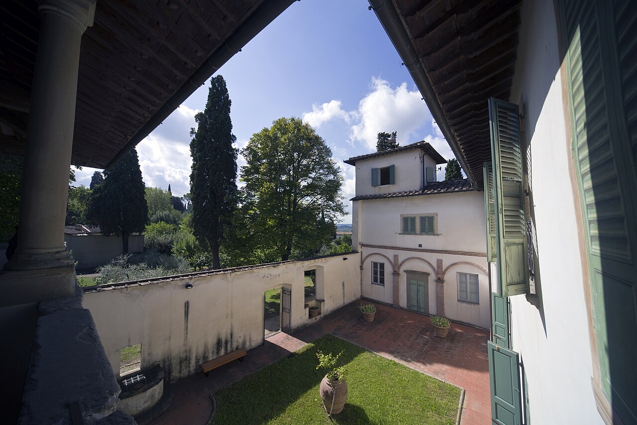 A photograph of Villa Galileo