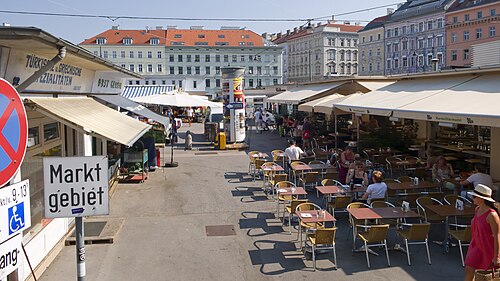 Karmelitermarkt