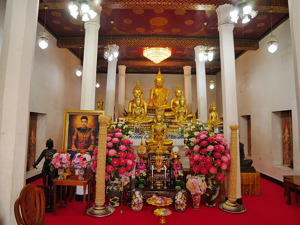 A photograph of Wat Moli Lokkayaram