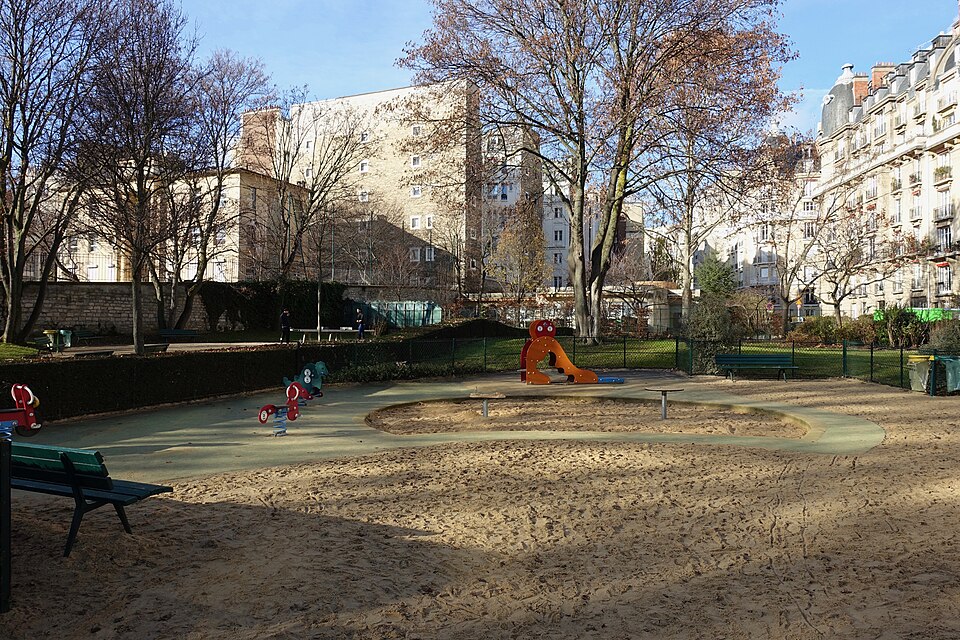 A photograph of Jardin Christiane Desroches-Noblecourt