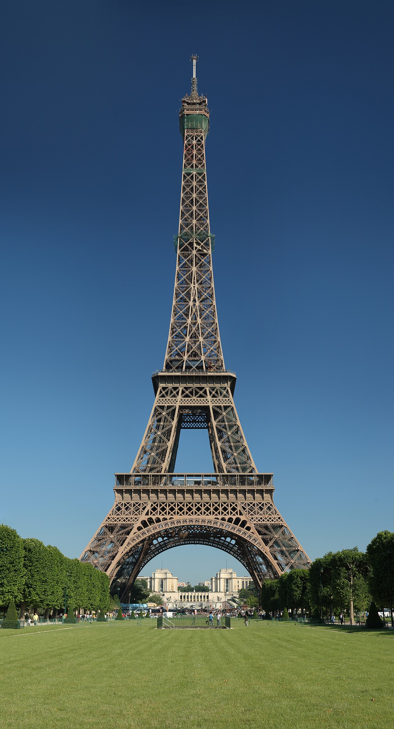Uma fotografia de Tour Eiffel