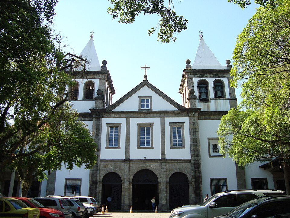 A photograph of Mosteiro de São Bento