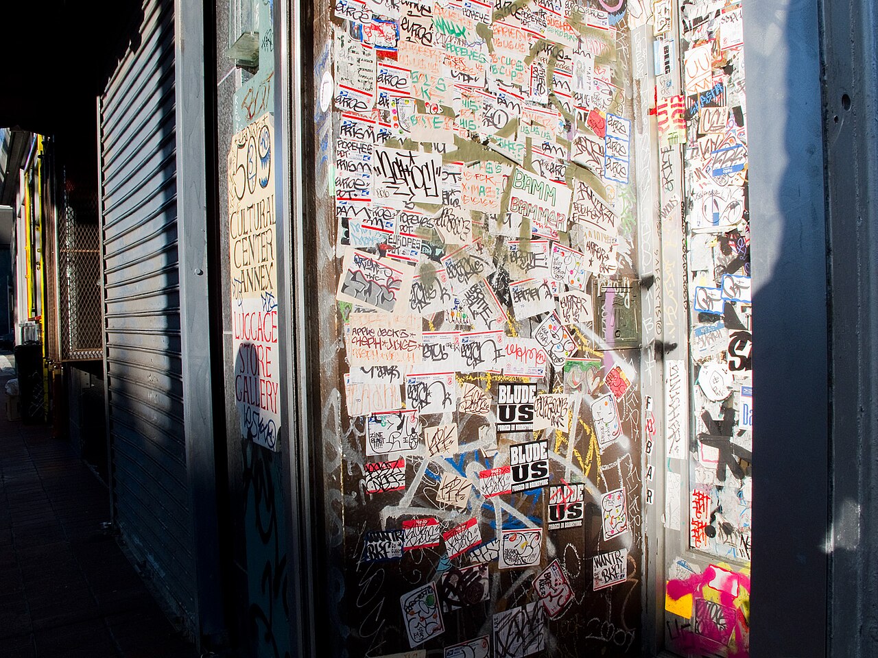 Art store