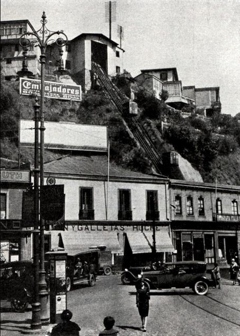 A photograph of Plaza Esmeralda