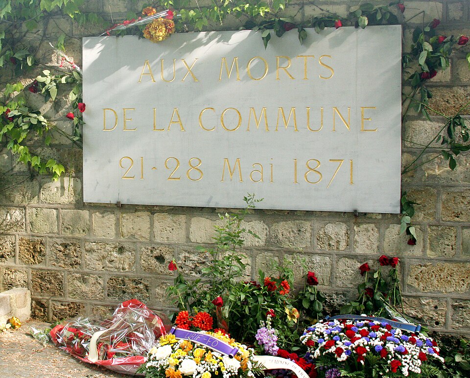 A photograph of Communards' Wall
