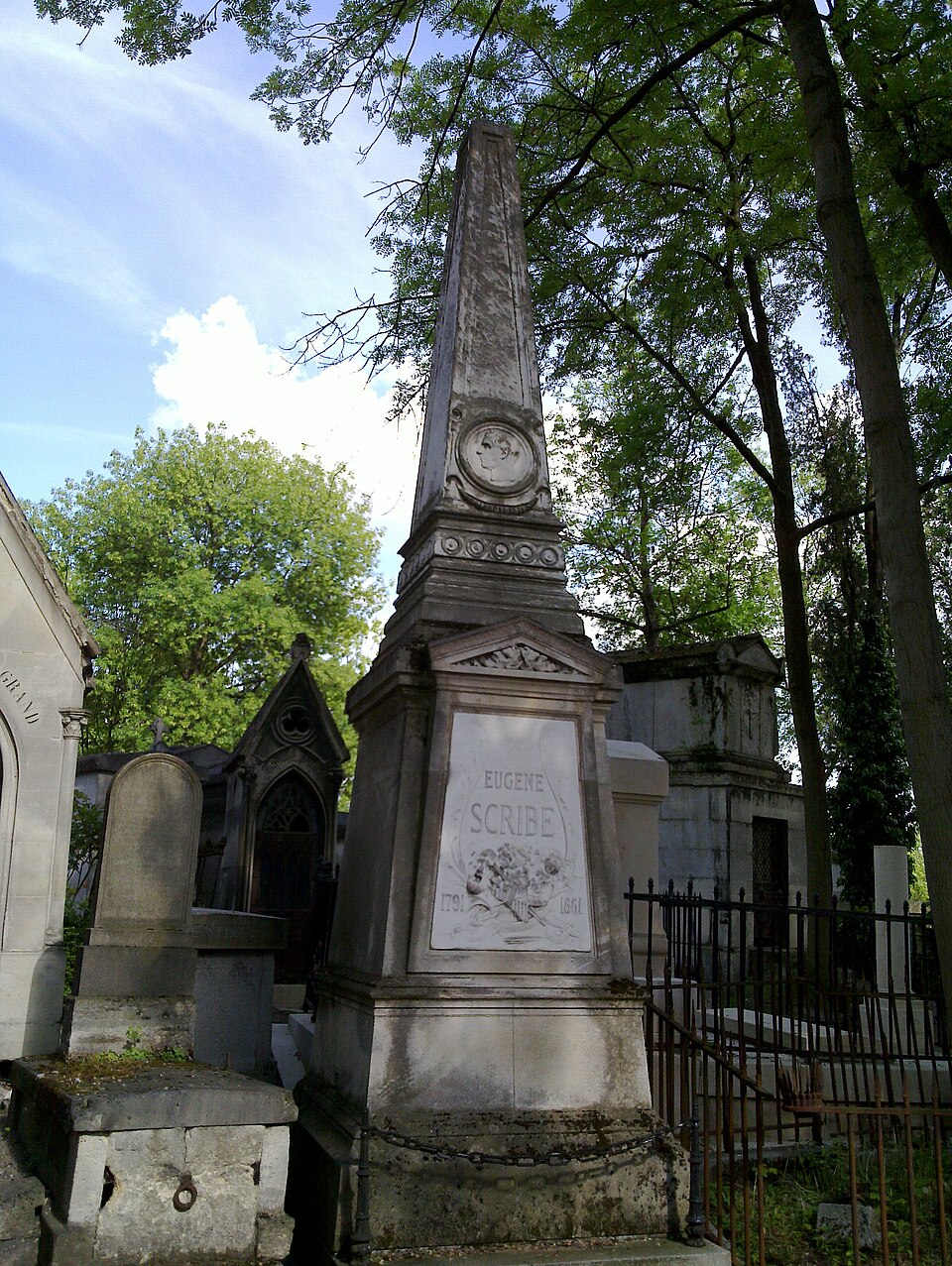 A photograph of Grave of Eugène Scribe
