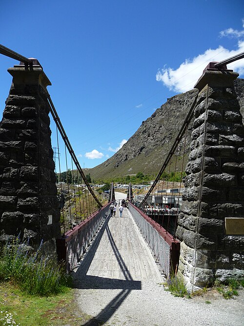 Kawarau Gorge Suspension Bridge